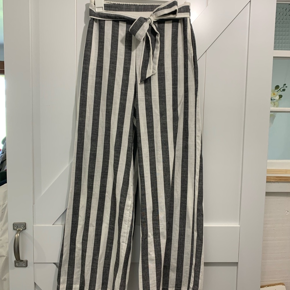 Striped wide-leg pants with tie waist